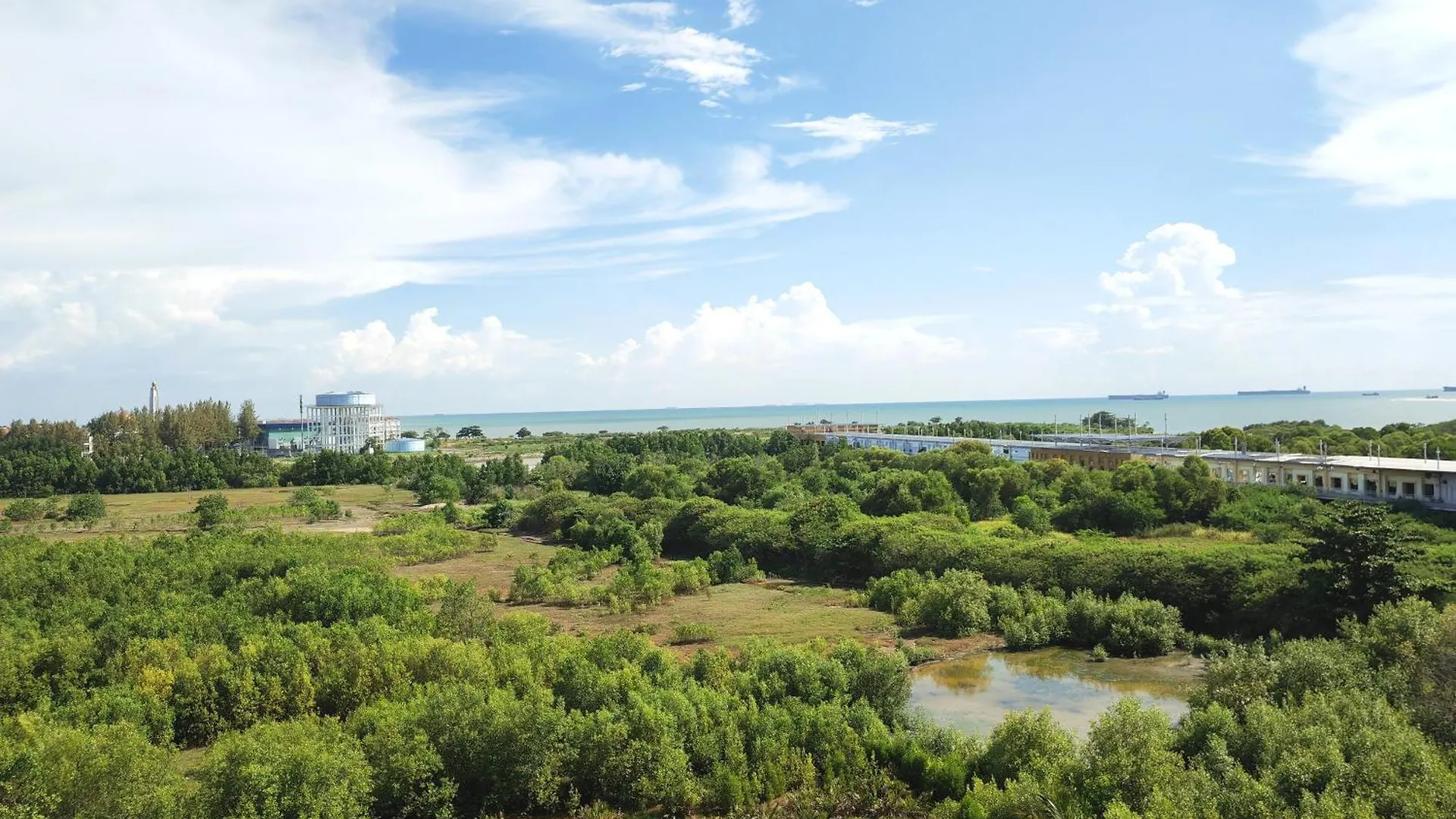 Beach Blessing 6 Pax Sea View Town Area Malacca Malaysia